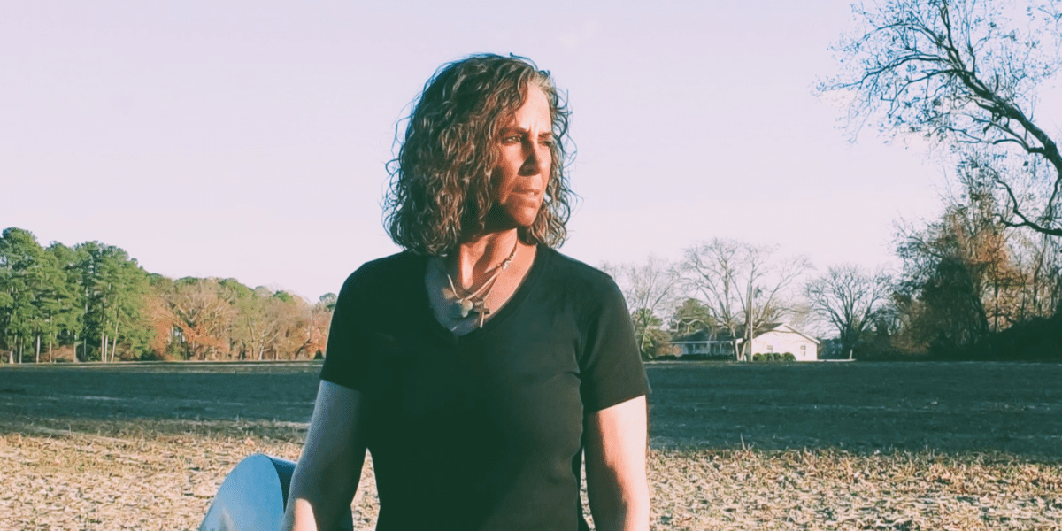 Melting Hearts - A Closer Look at Pam Ross’s Latest Single “In Your Smile”