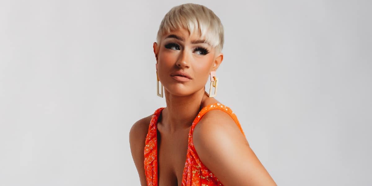 Courtney Hope: Rising Music Sensation Set to Debut Her Unique Country/Pop Blend in 2024