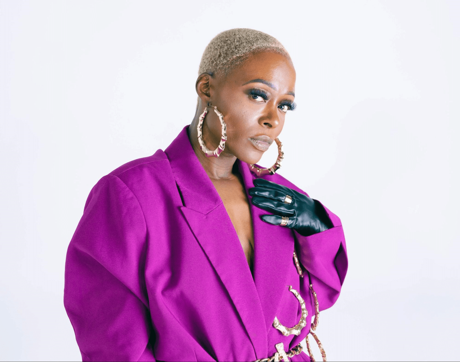Shameka: The Songwriting Virtuoso Stepping into the Limelight