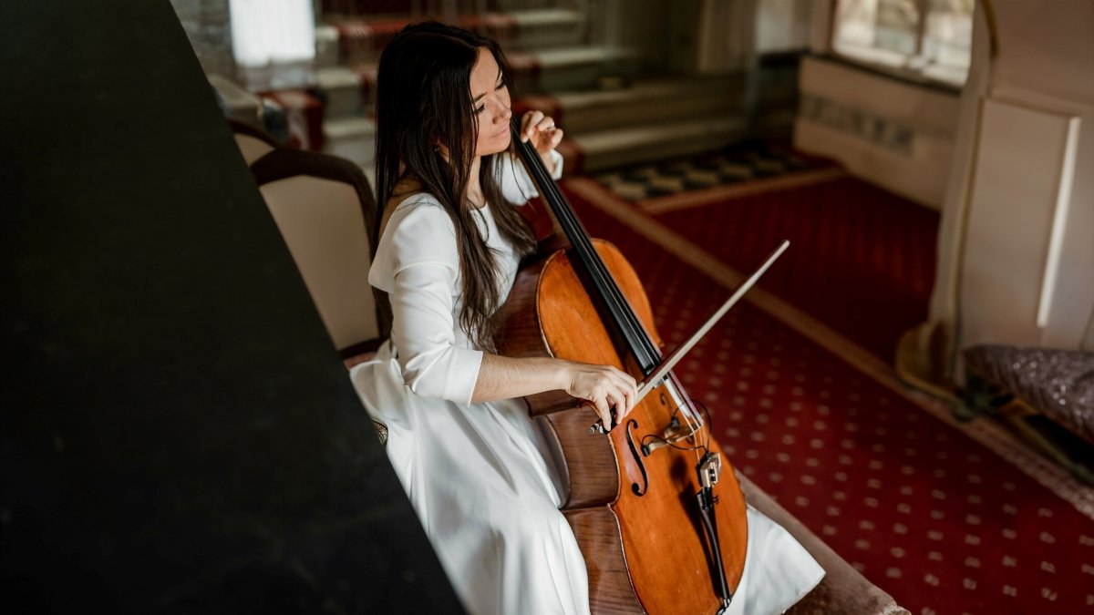 Louise Thiele: A German Cellist Bridging Classical and Modern Musical Worlds