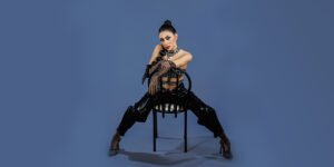 Taya Elle Finds Light Through the Storm with “Rainy Days”