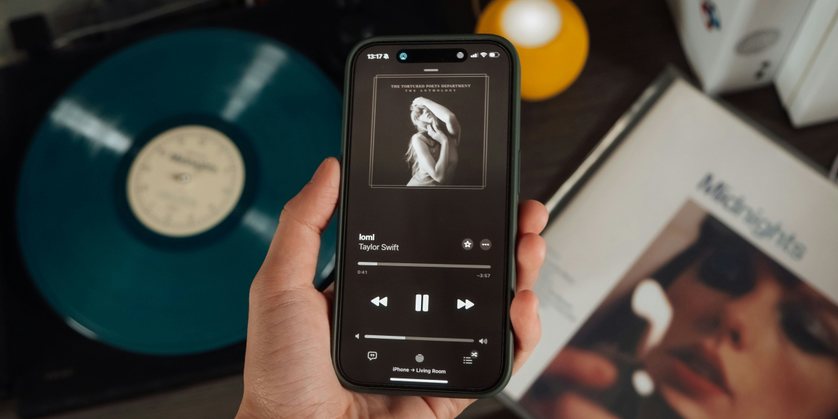 Taylor Swift Is Spotify's Most-Streamed Artist of All Time — And the Numbers Are Staggering