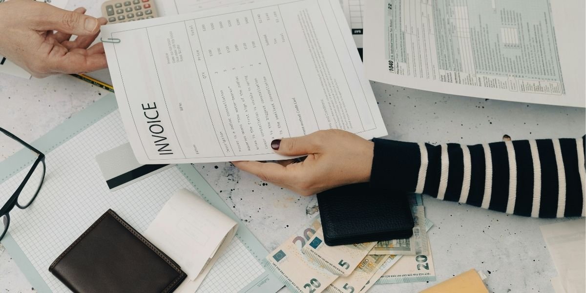 What Is Invoice Factoring and How Can It Help Your Cash Flow