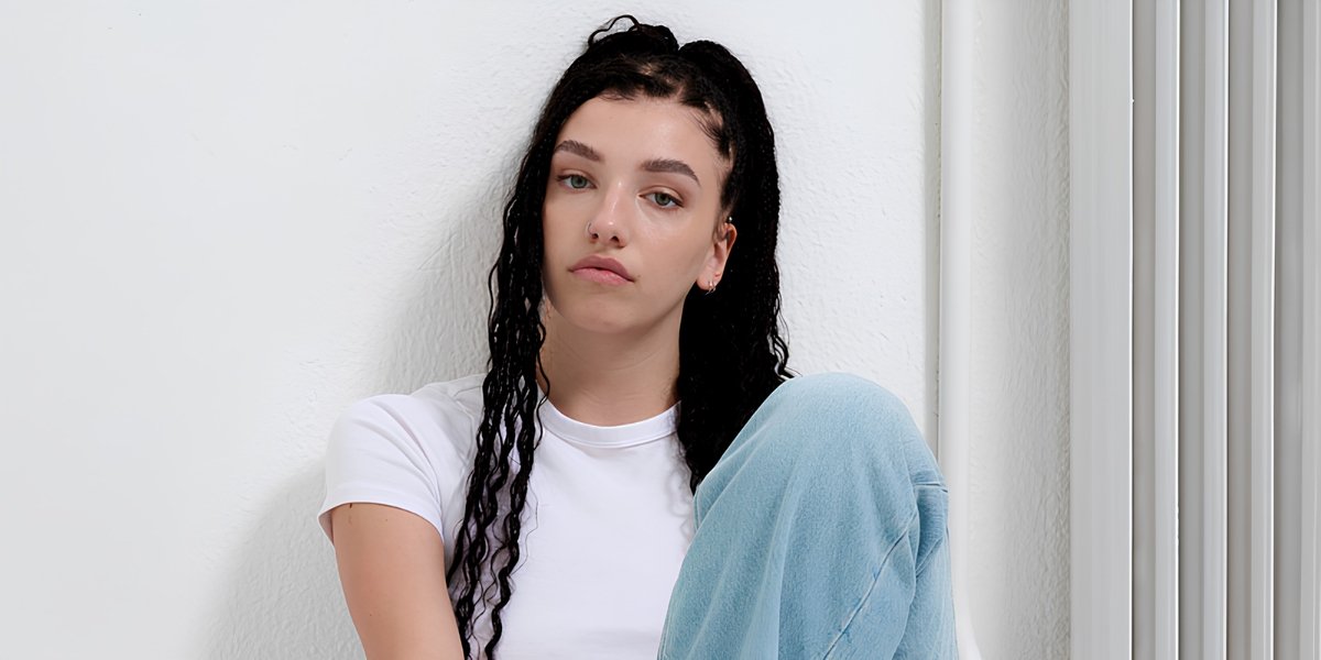 Brook Lynn Brings Listeners to Her World of Forest Pop With Emotionally Resonant Music