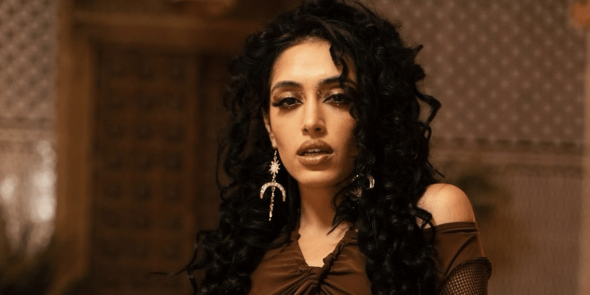 Inas X: Crafting Divinity Through Music - A Palestinian-American Pop Sensation's Ascendancy